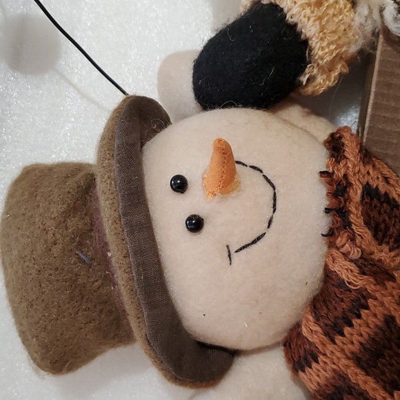 Holiday Door Wreath by Dan Dee - Picture 5 of 8